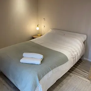 El Nido - Cosy Cabin In Southbourne, 5 Mins From Beach Apartment